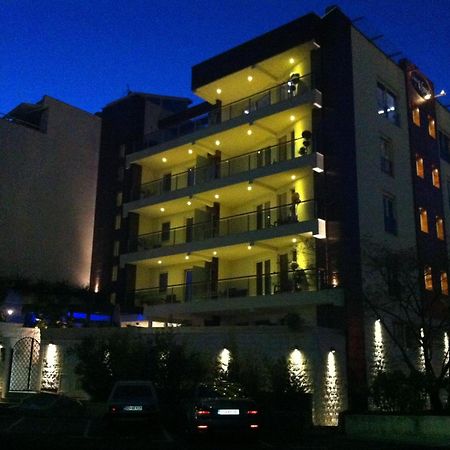 Apartments M Palace Budva Bagian luar foto