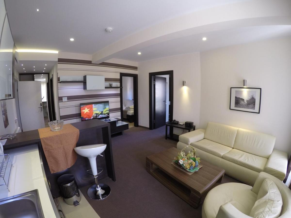 Apartments M Palace Budva Ruang foto