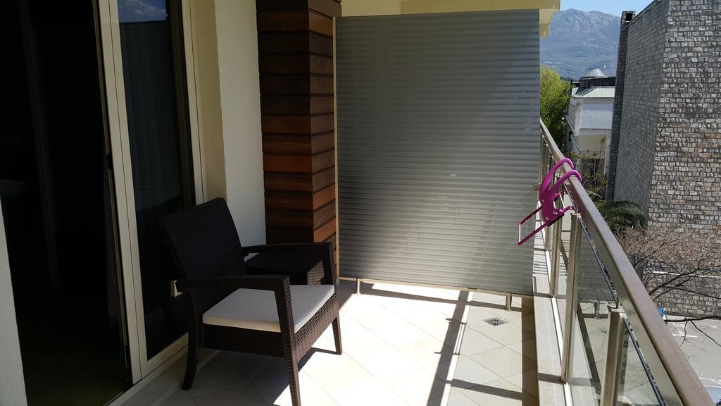 Apartments M Palace Budva Bagian luar foto