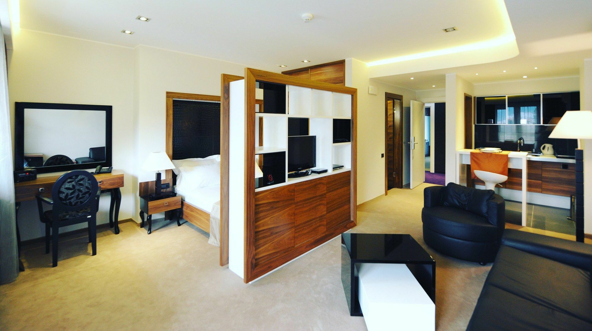 Apartments M Palace Budva Bagian luar foto